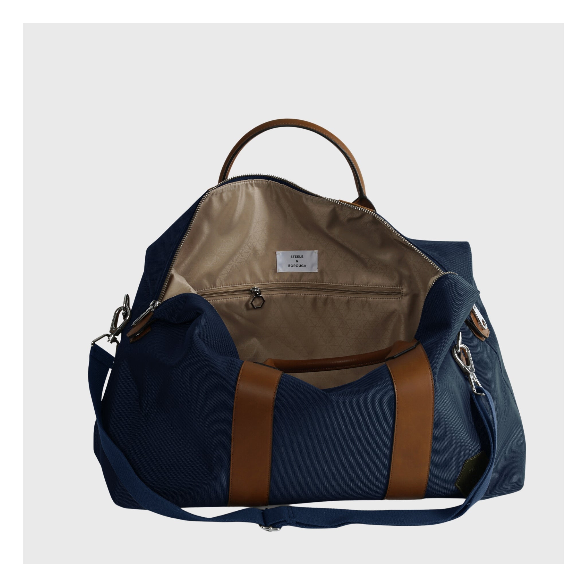 The Weekender navy